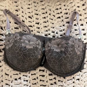 ✨NEW✨ Adore Me Balconette Lace Bra